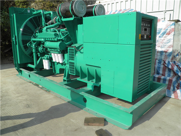 定日发电车出租-柴油发电机散热器怎样散热