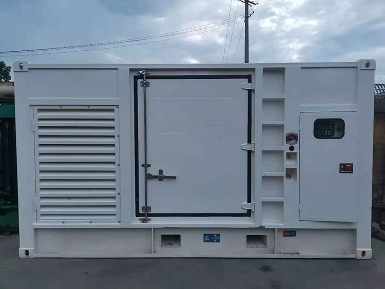 定日控制系统的品牌和价格会影响柴油发电机的性能吗？