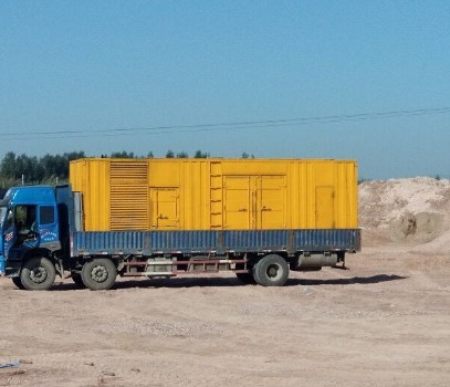 定日发电机出租如何判断柴油发电机冷却液是否需要更换？