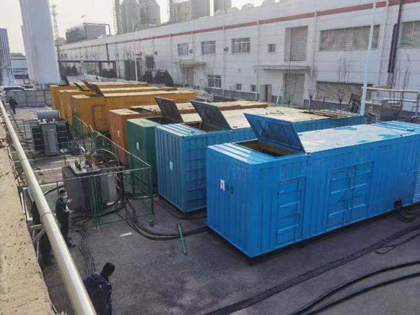 定日380V和690V电压的电缆线相同吗？