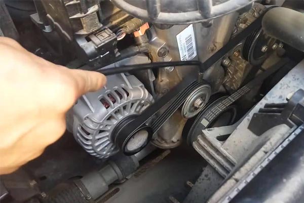 定日转速传感器的工作原理是什么？