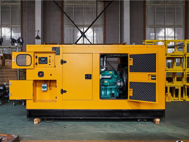 定日柴油发电机组预热完成后，启动时需要注意什么？