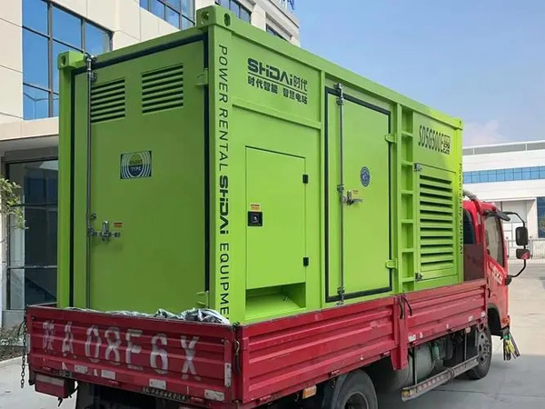 定日更换水冷式机油散热器的密封件时，如何选择合适的密封胶？